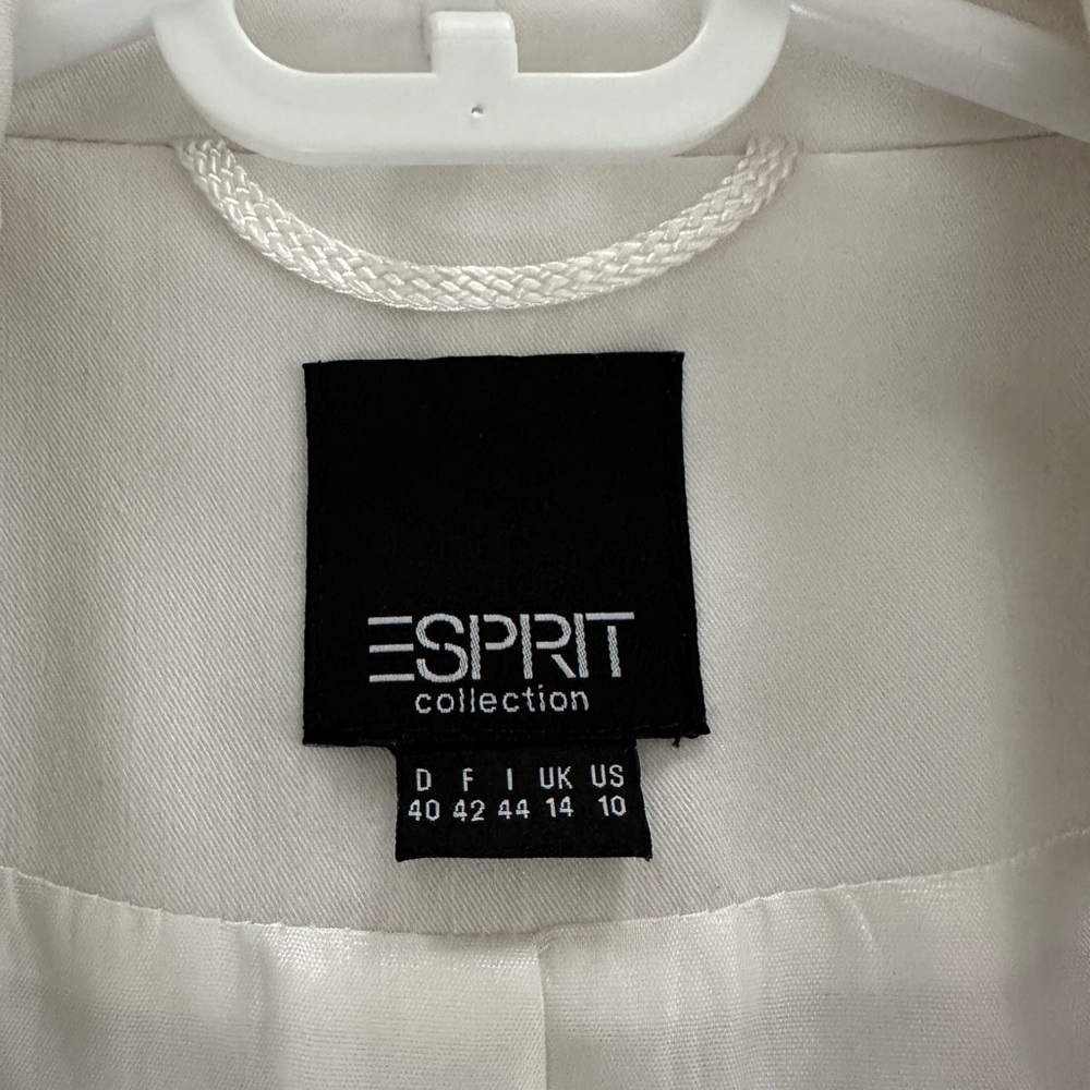 ESPRIT women’s size 10 blazer & pants/suit. - Picture 3 of 8